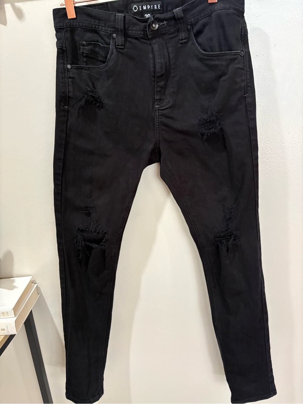 Empyre Men’s Black Distressed Skinny Jeans Size 30